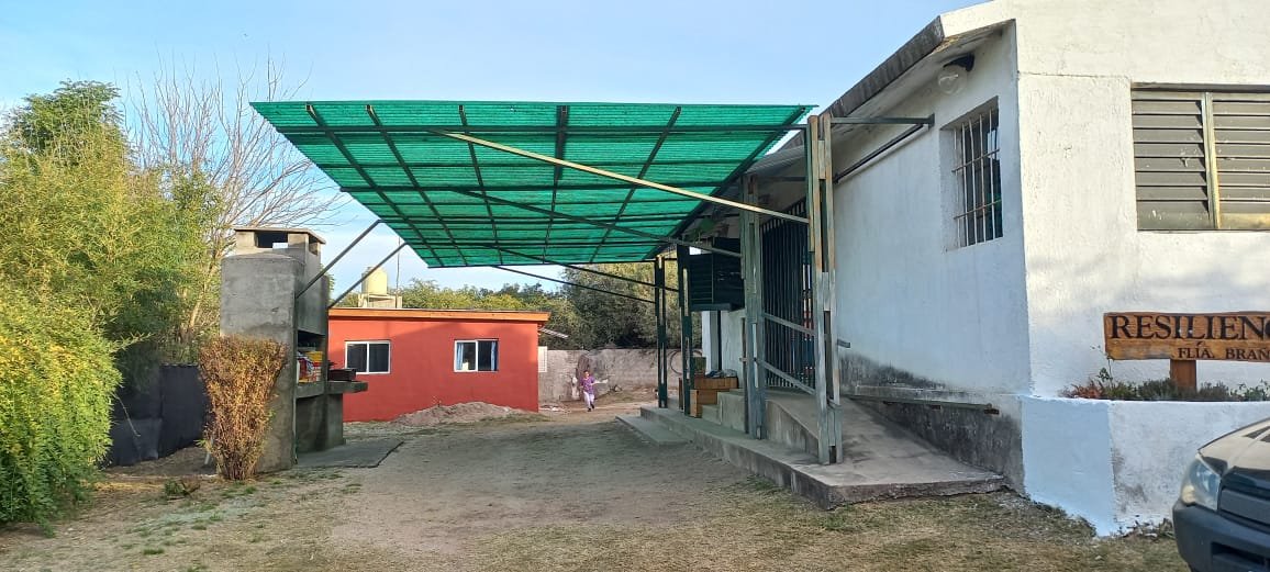 VENDO CASA + DEPARTAMENTO EN VILLA ANIMI | calle Ombú B° Selva Negra