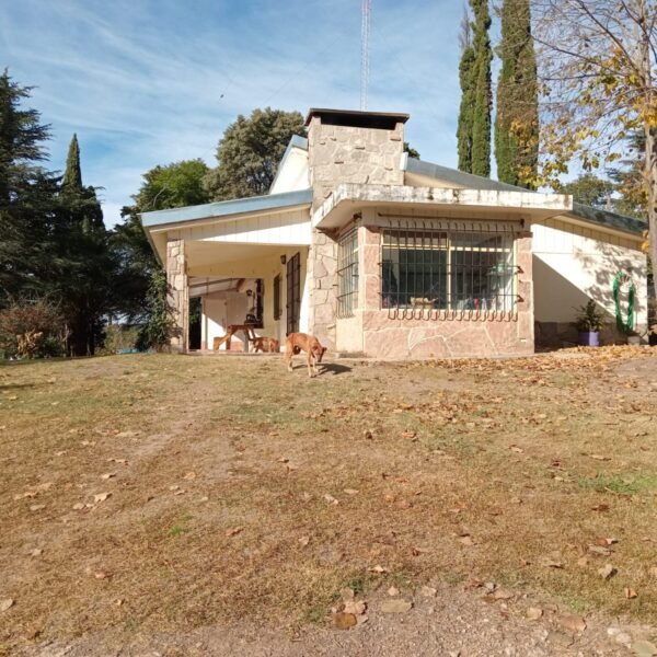 VENDO CASA + CABAÑA EN LAS VERTIENTES DE LA GRANJA| Calle El Cacique