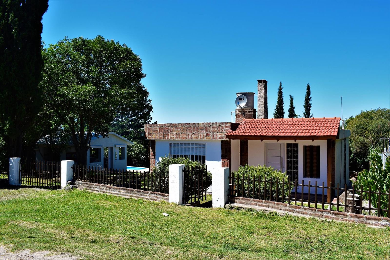 Vendo casa en Agua de Oro | calle Santiago del Estero